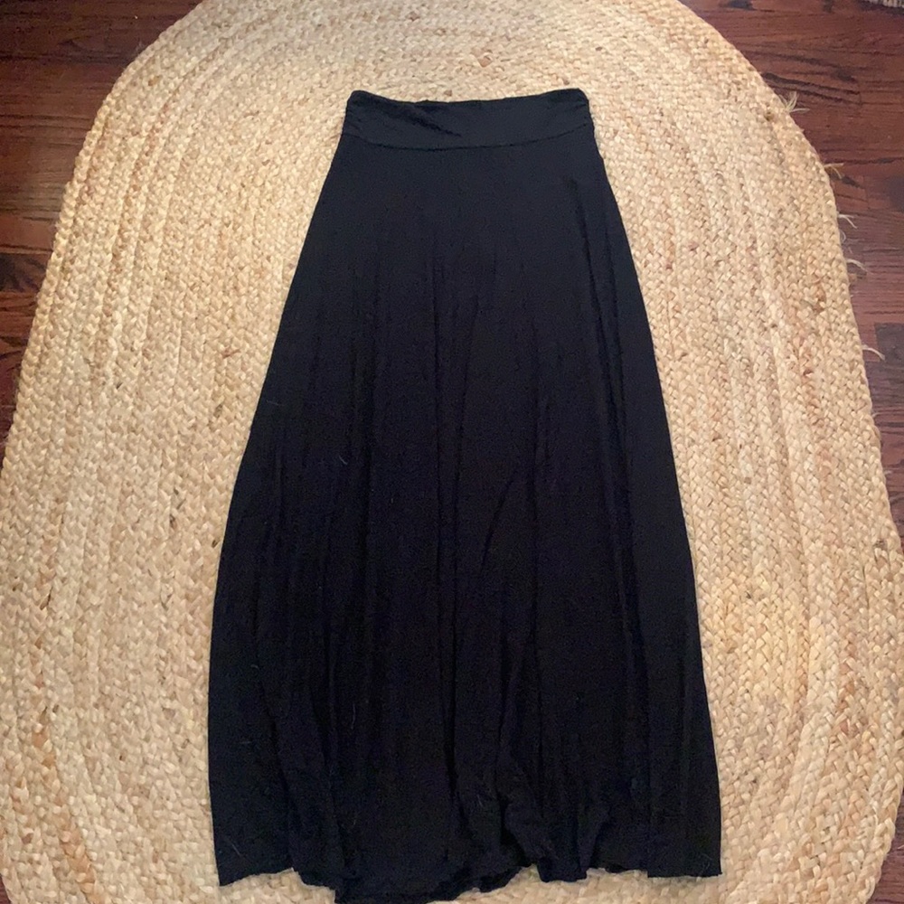 Black Maxi Skirt, size M, Forever 21